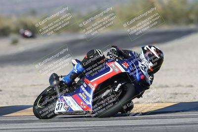 media/Dec-06-2025-CVMA (Sat) [[4a896cc04c]]/Race 4-Formula Middleweight/